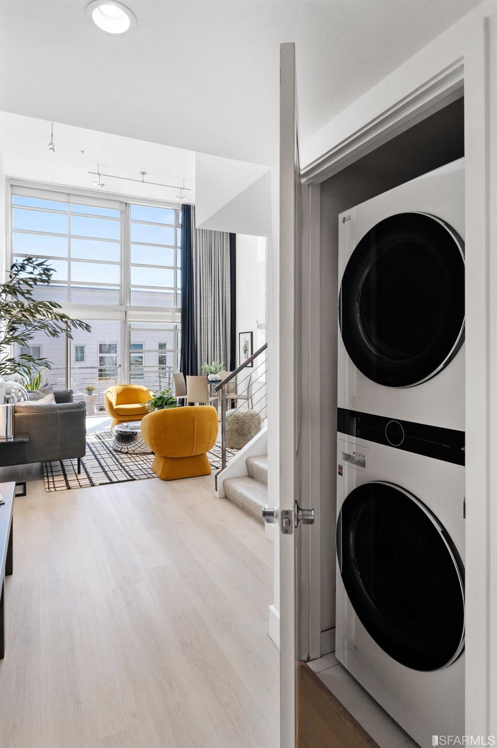 322 6th Street Unit: 13