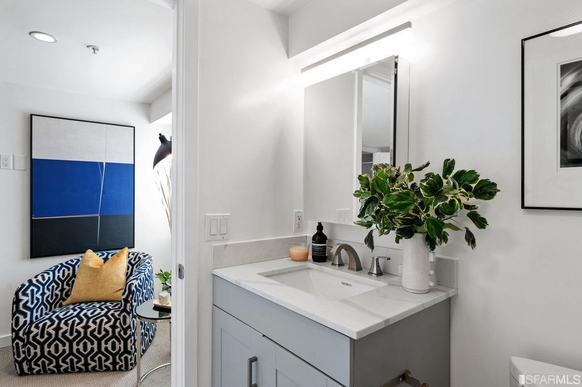 322 6th Street Unit: 13