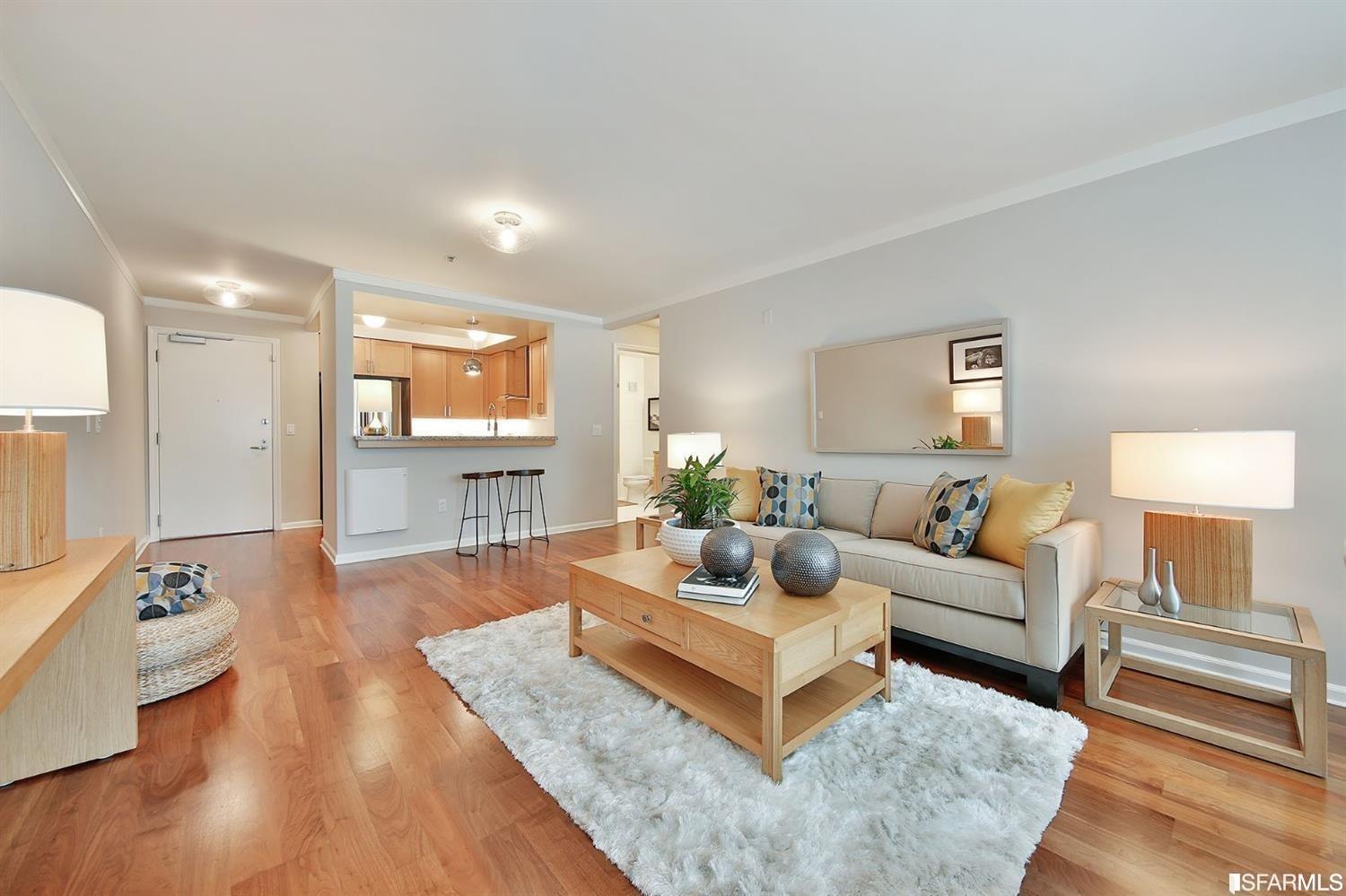 2001 Mcallister Street Unit: 221