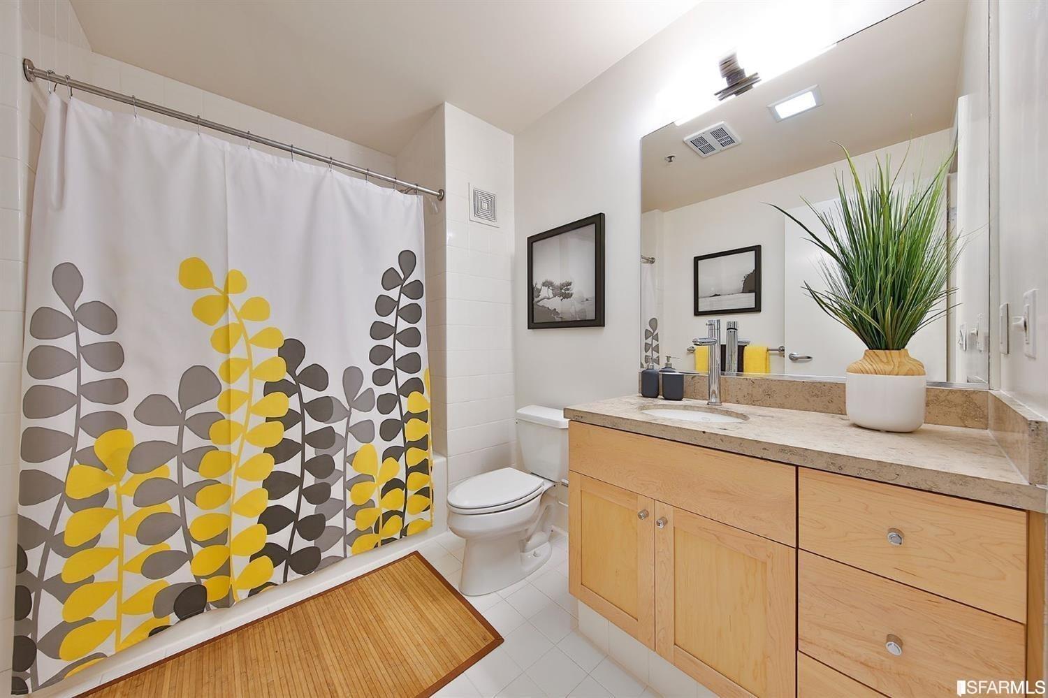 2001 Mcallister Street Unit: 221