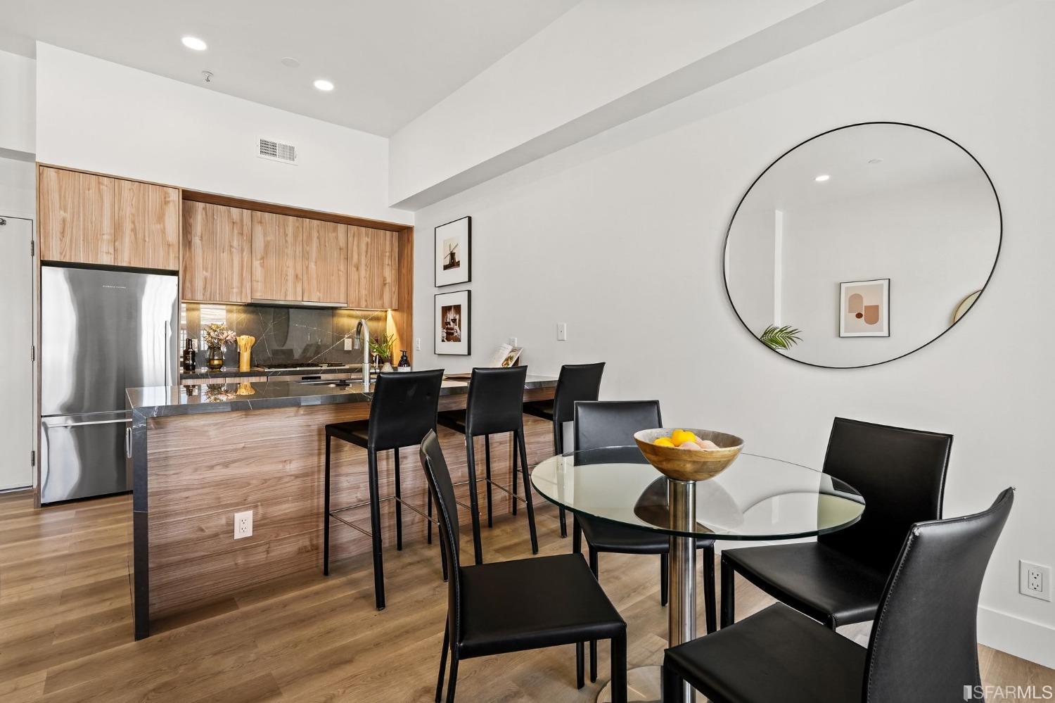 2418 20th Avenue Unit: 103