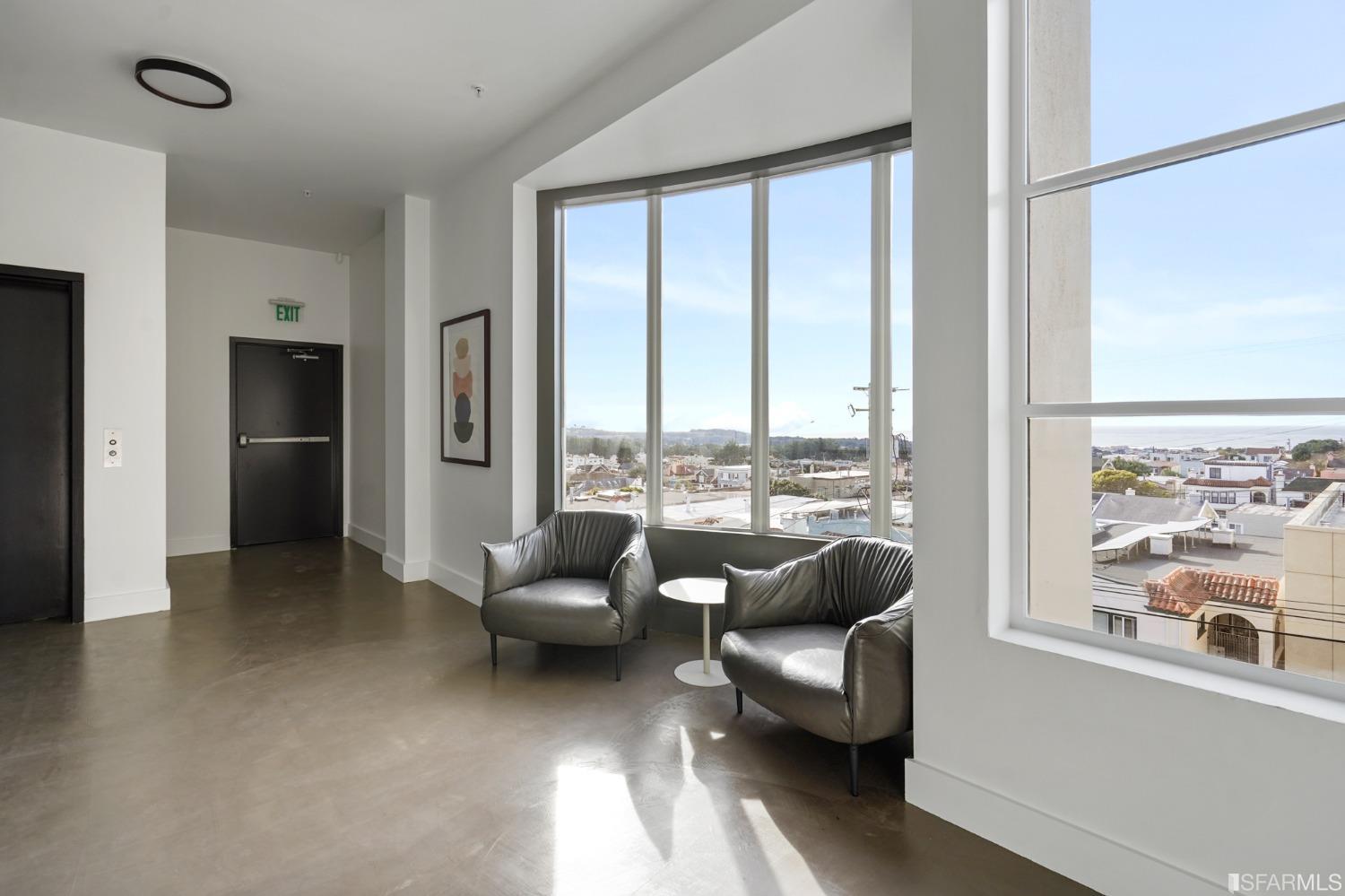 2418 20th Avenue Unit: 103