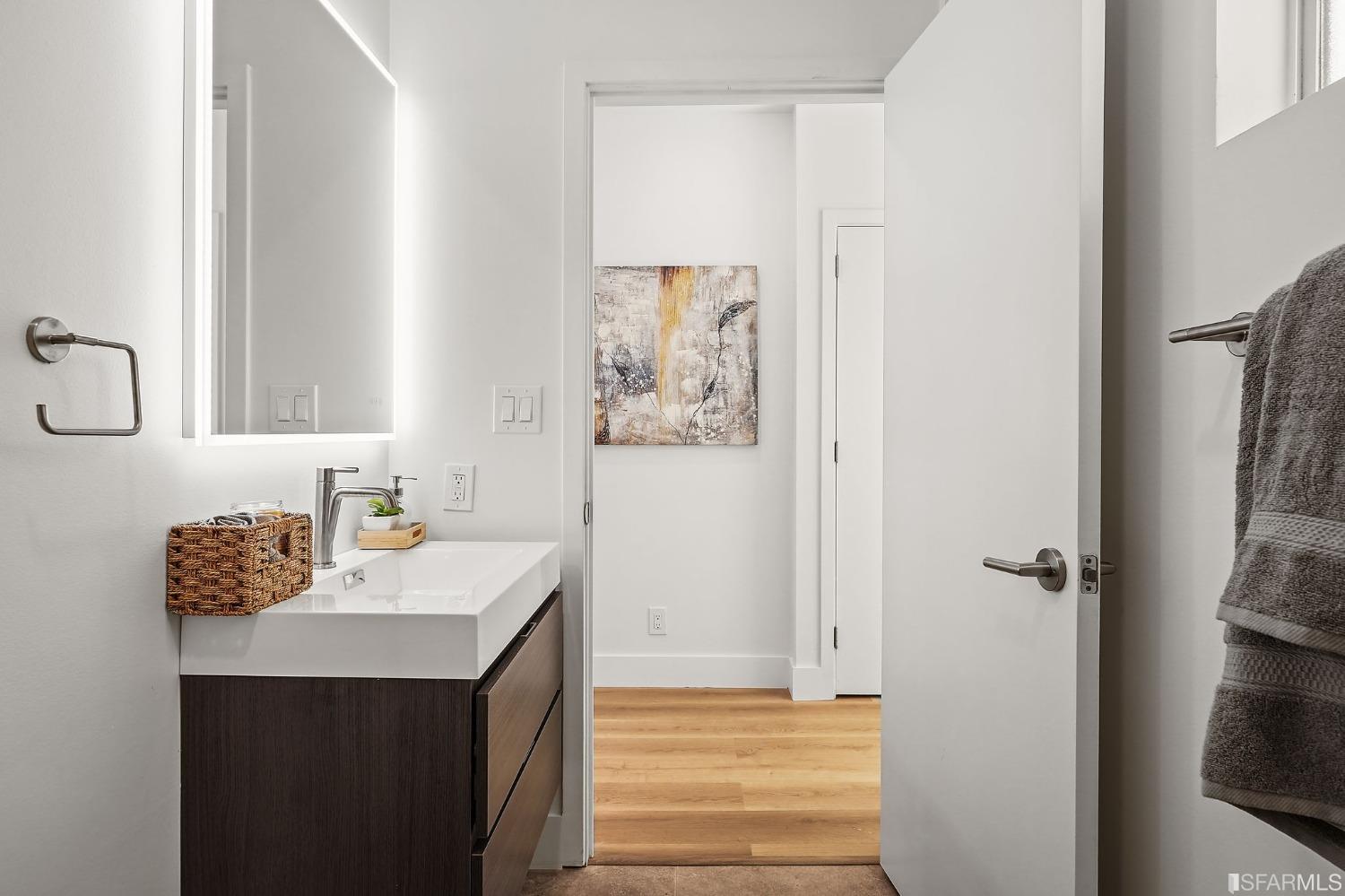 2418 20th Avenue Unit: 103