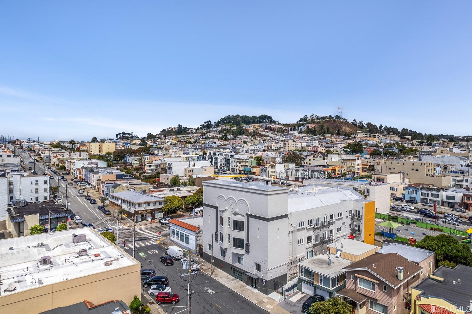 2418 20th Avenue Unit: 103