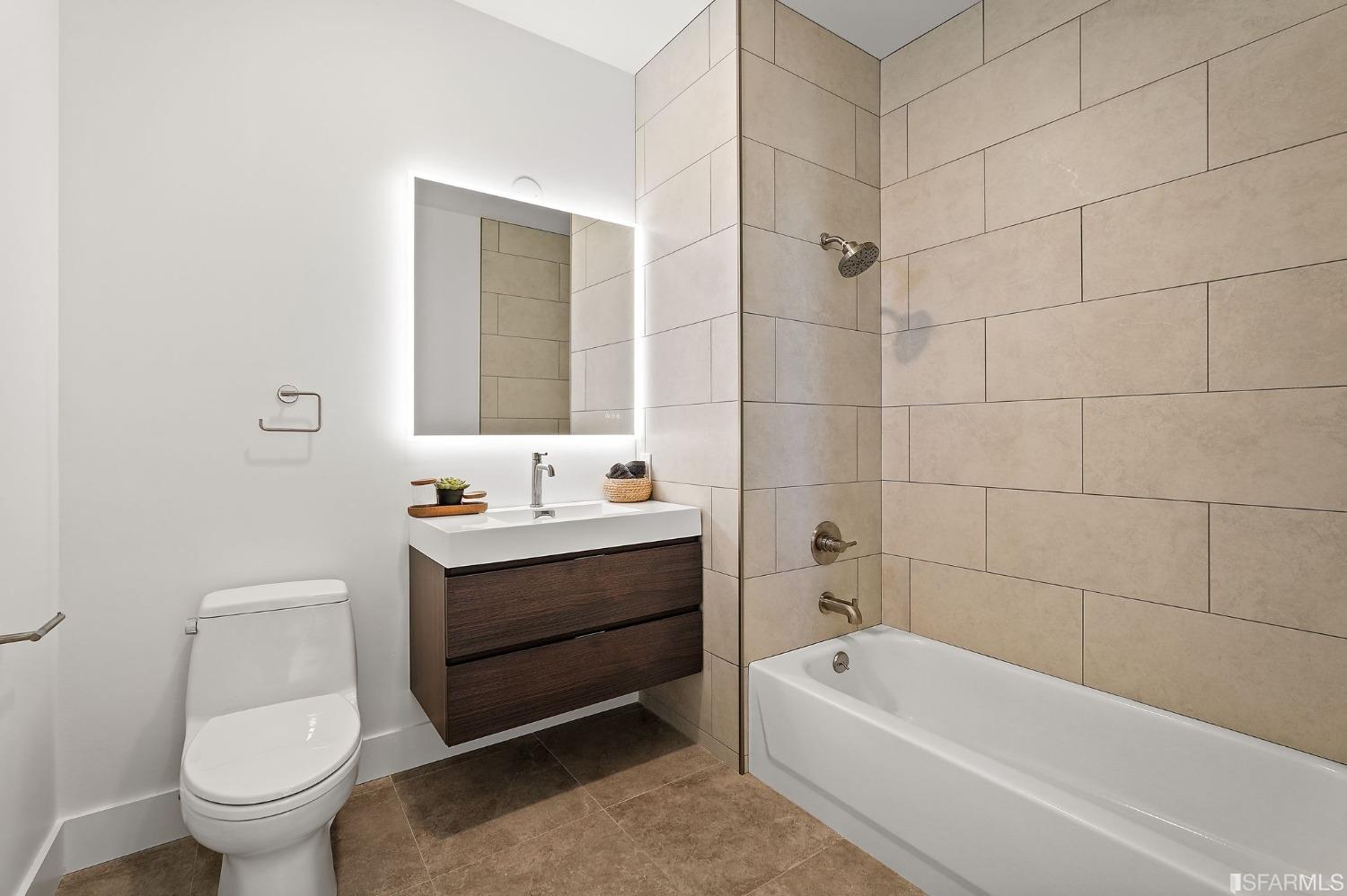 2418 20th Avenue Unit: 103