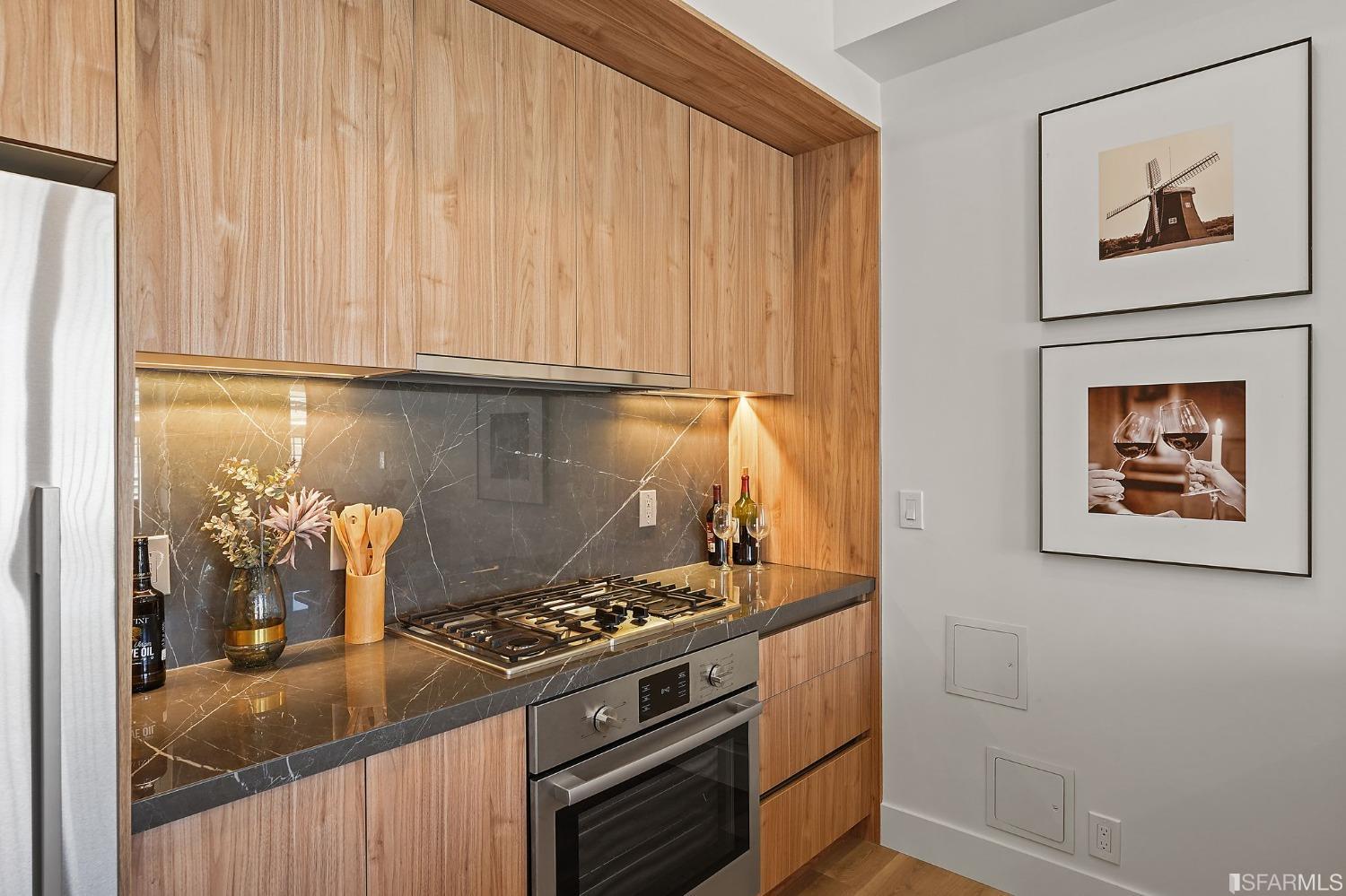 2418 20th Avenue Unit: 103