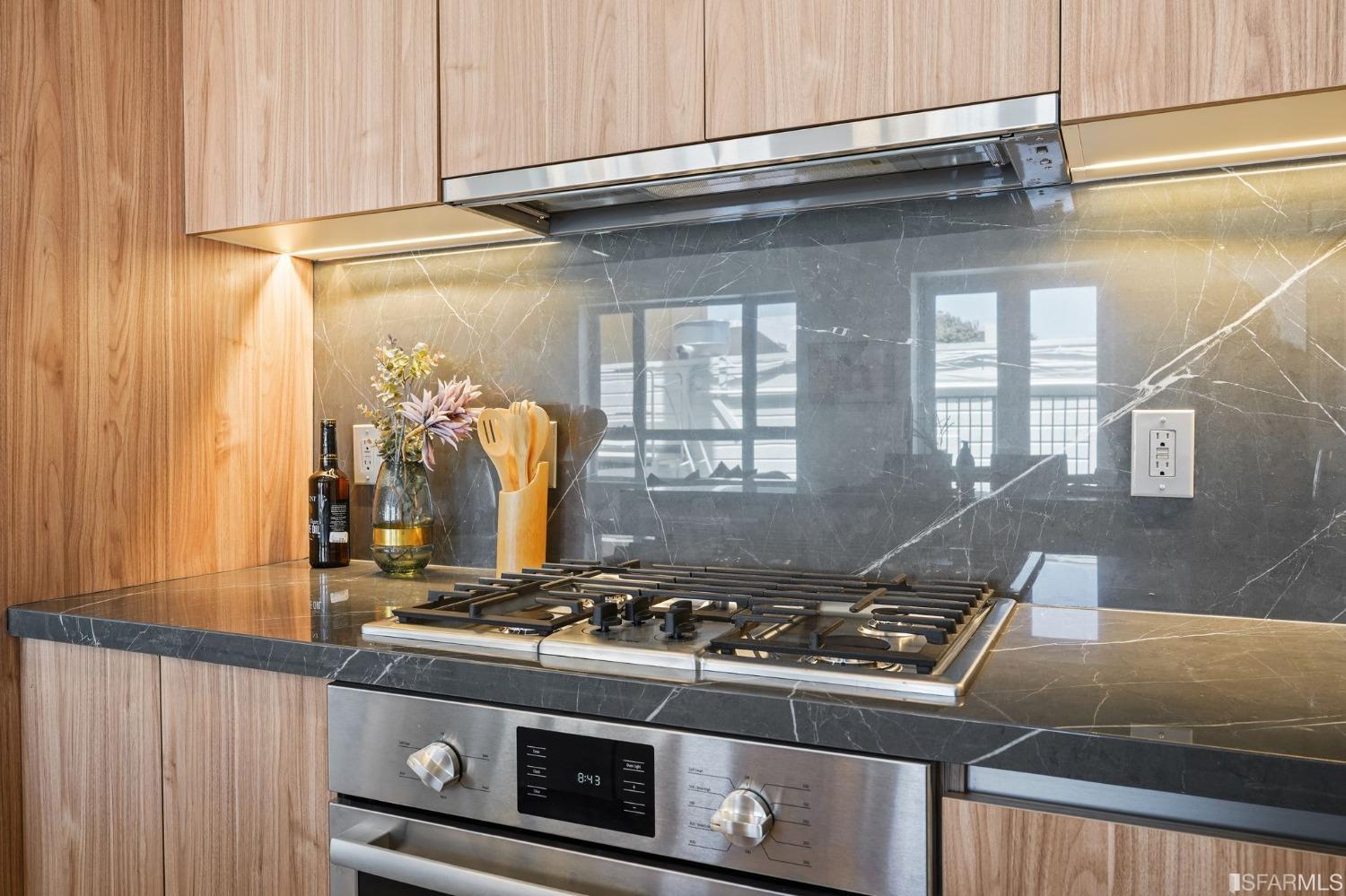2418 20th Avenue Unit: 103