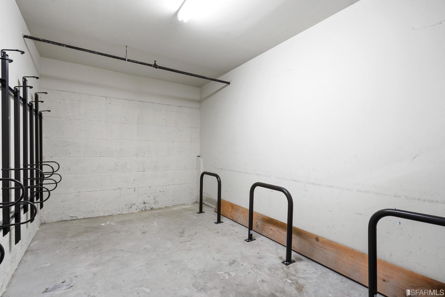 2418 20th Avenue Unit: 103