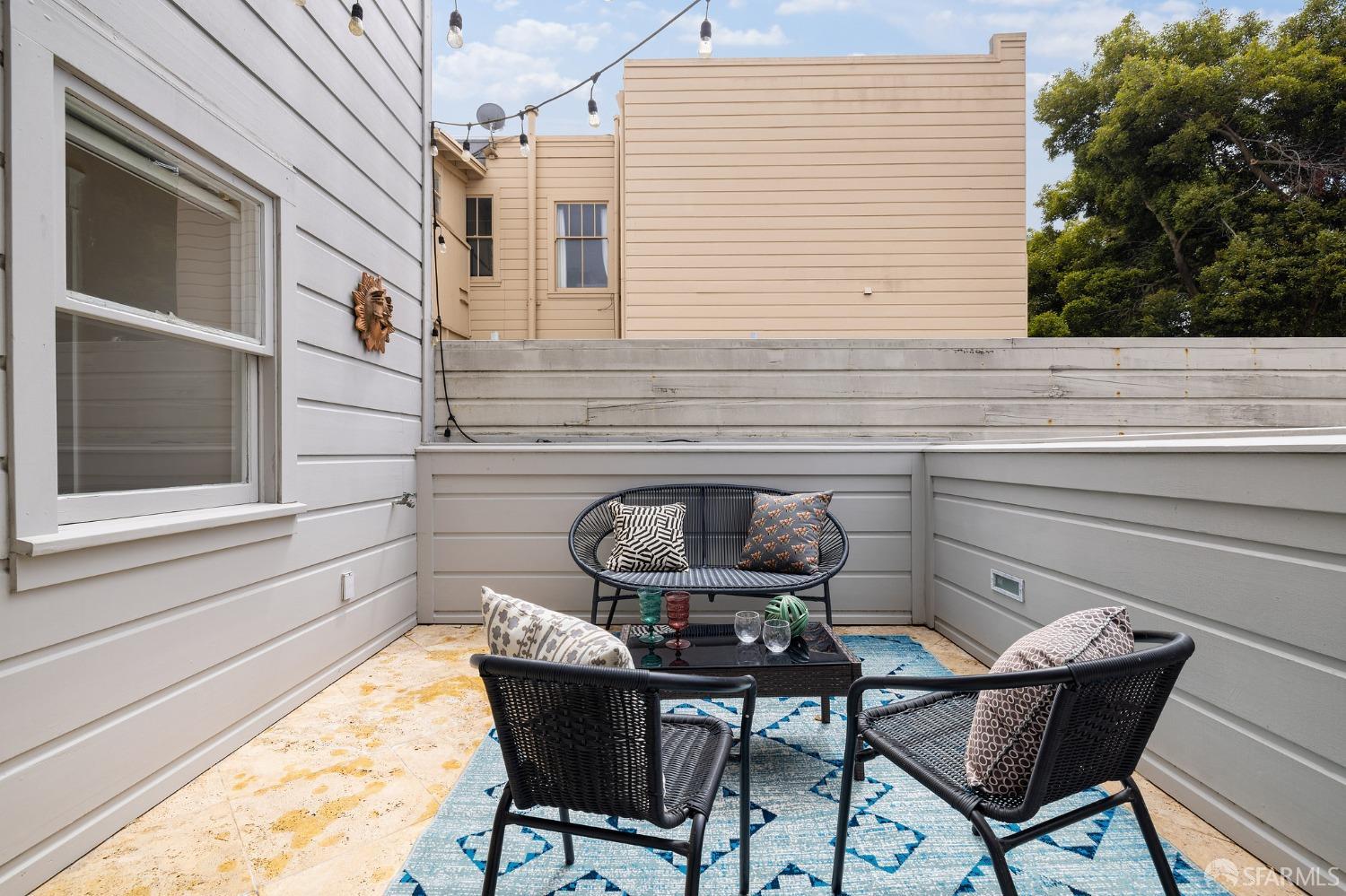 1121 Masonic Avenue Unit: B