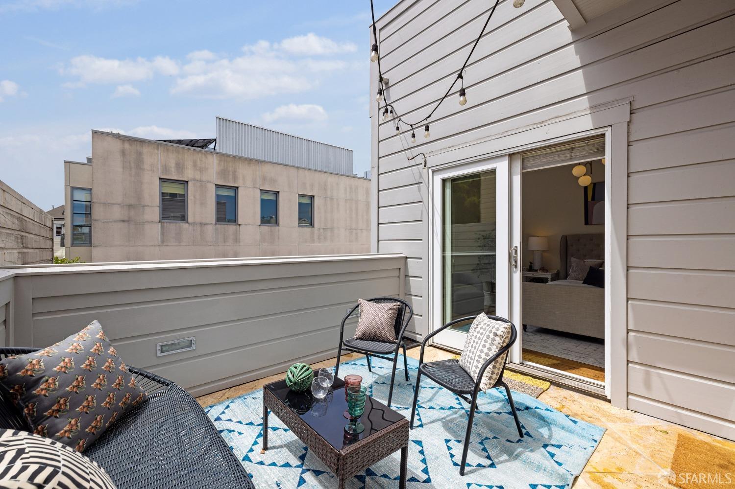 1121 Masonic Avenue Unit: B