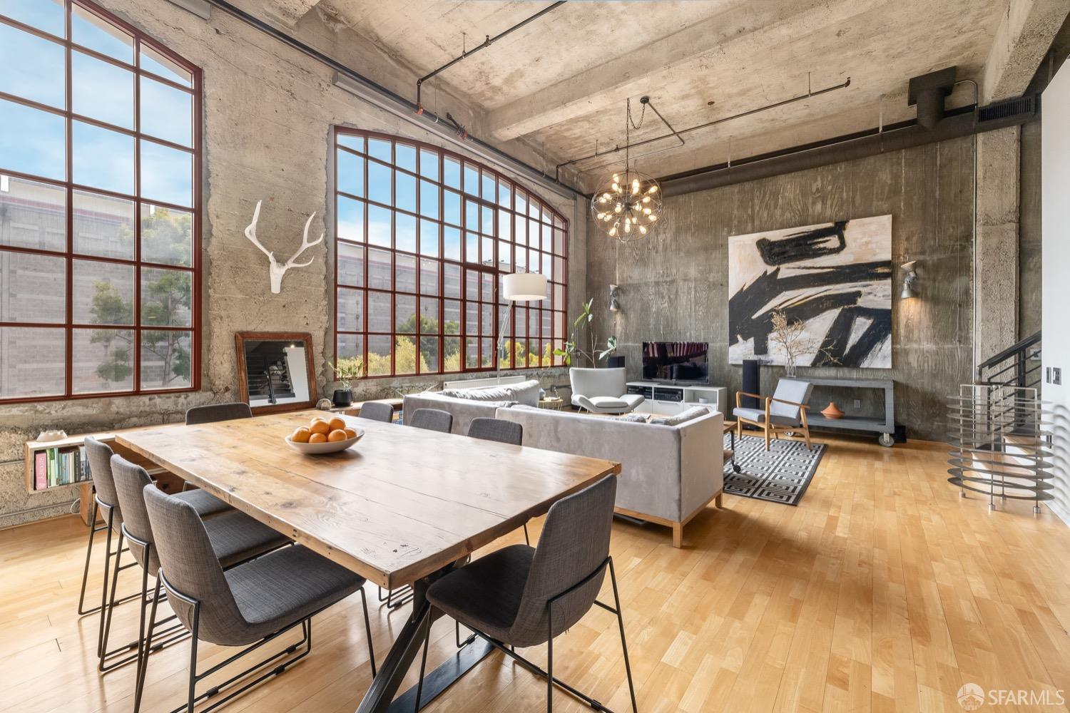 465 10th Street Unit: 206