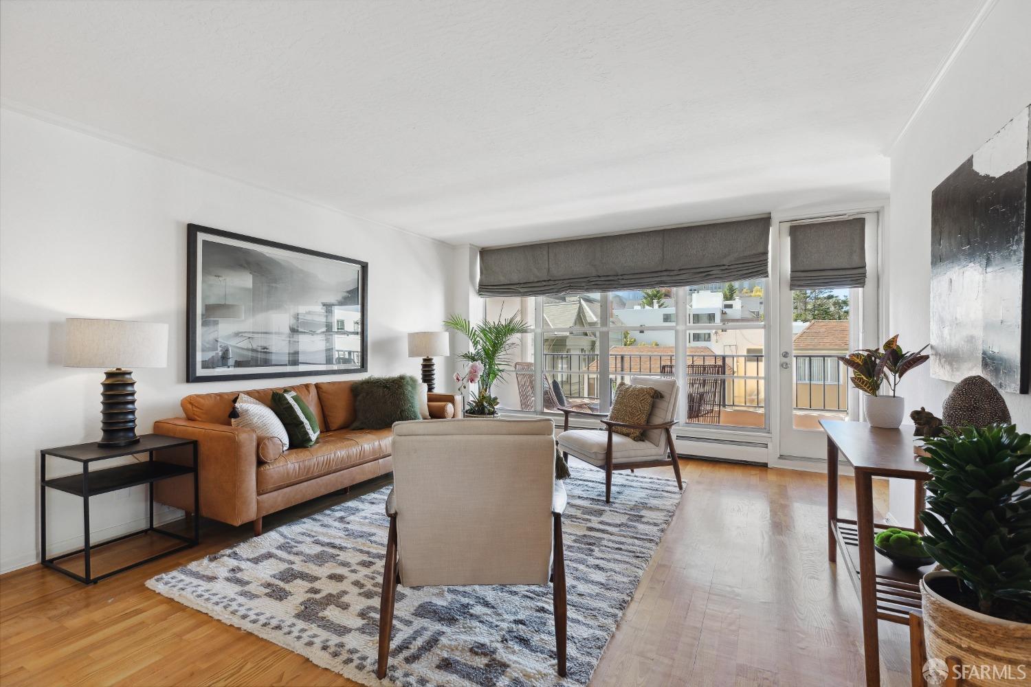 2040 Franklin Street Unit: 607