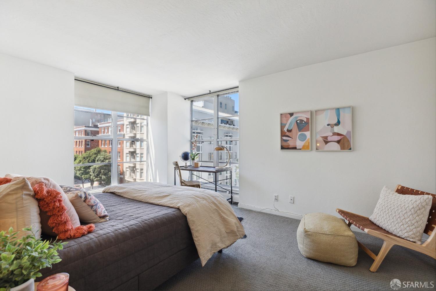 2040 Franklin Street Unit: 607