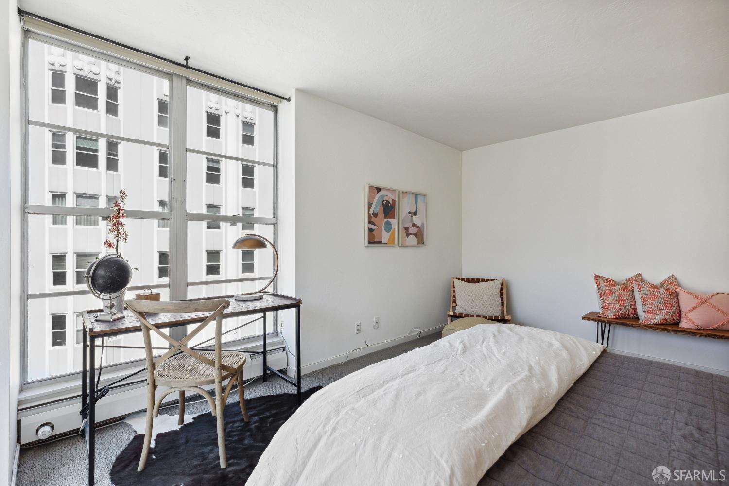 2040 Franklin Street Unit: 607