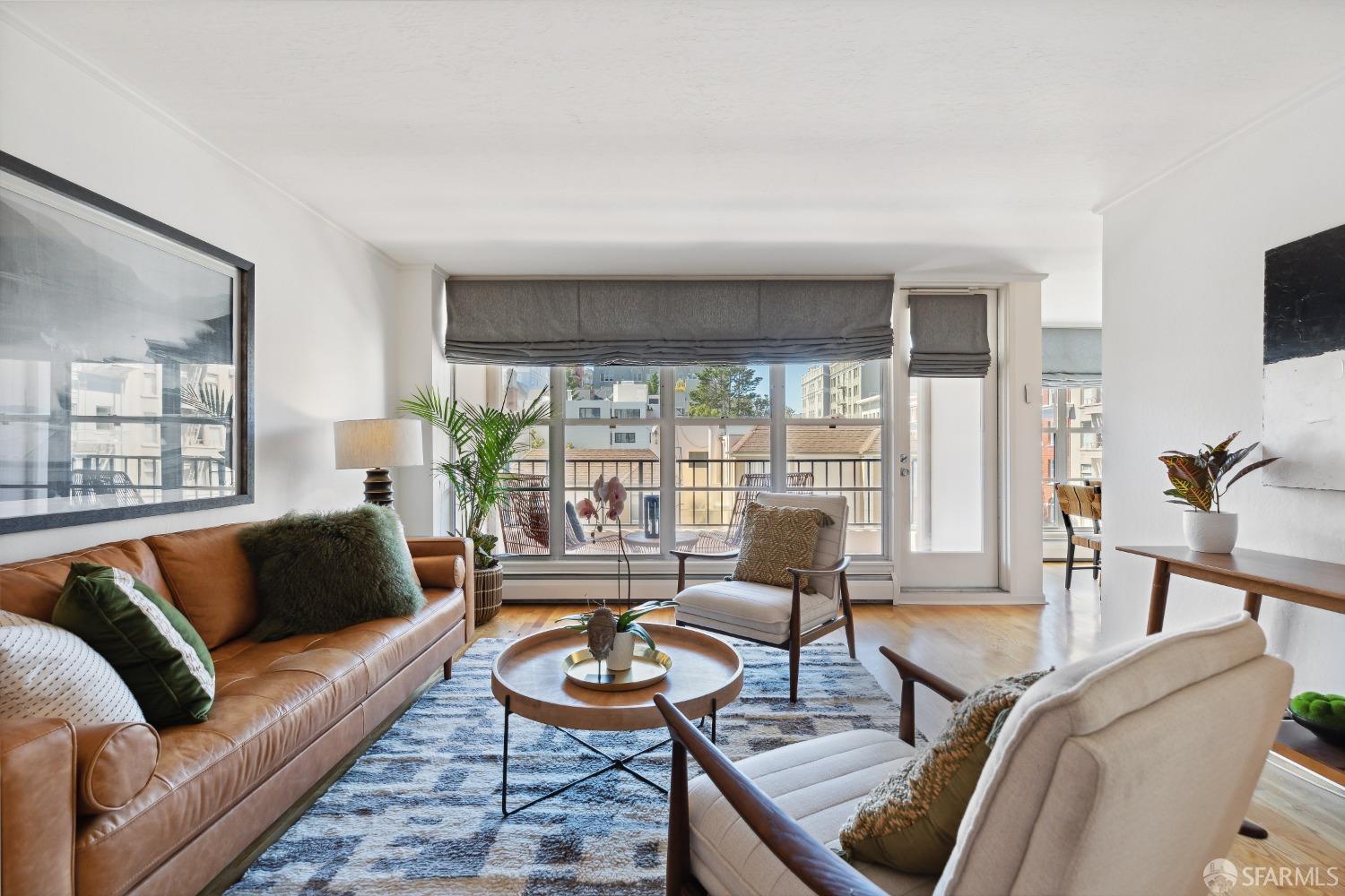 2040 Franklin Street Unit: 607