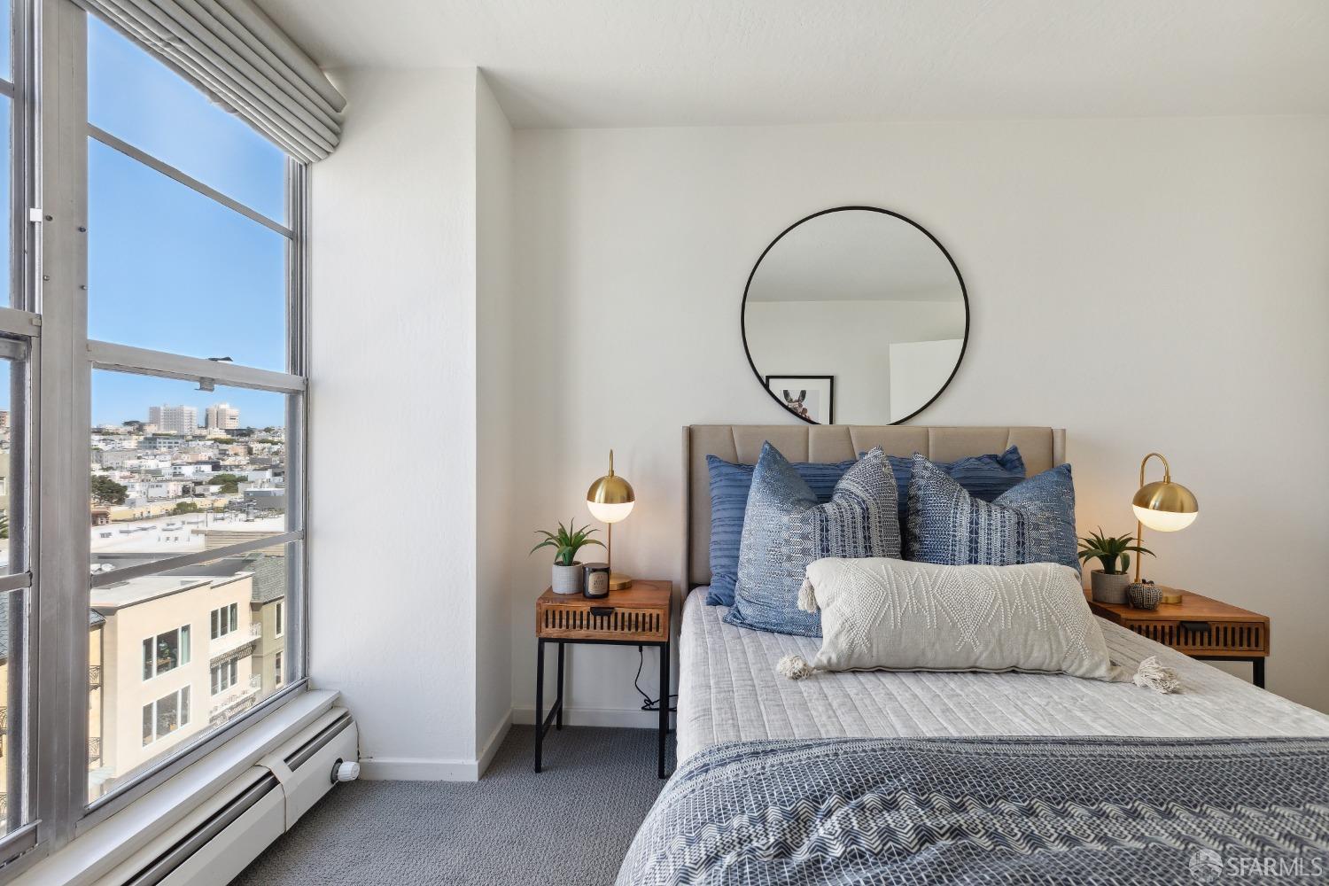 2040 Franklin Street Unit: 607