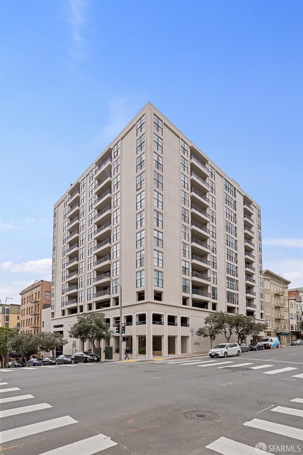 2040 Franklin Street Unit: 607