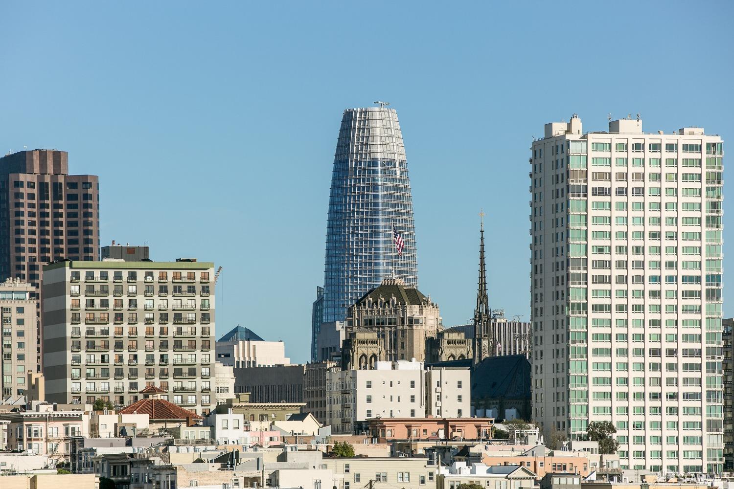 2040 Franklin Street Unit: 607