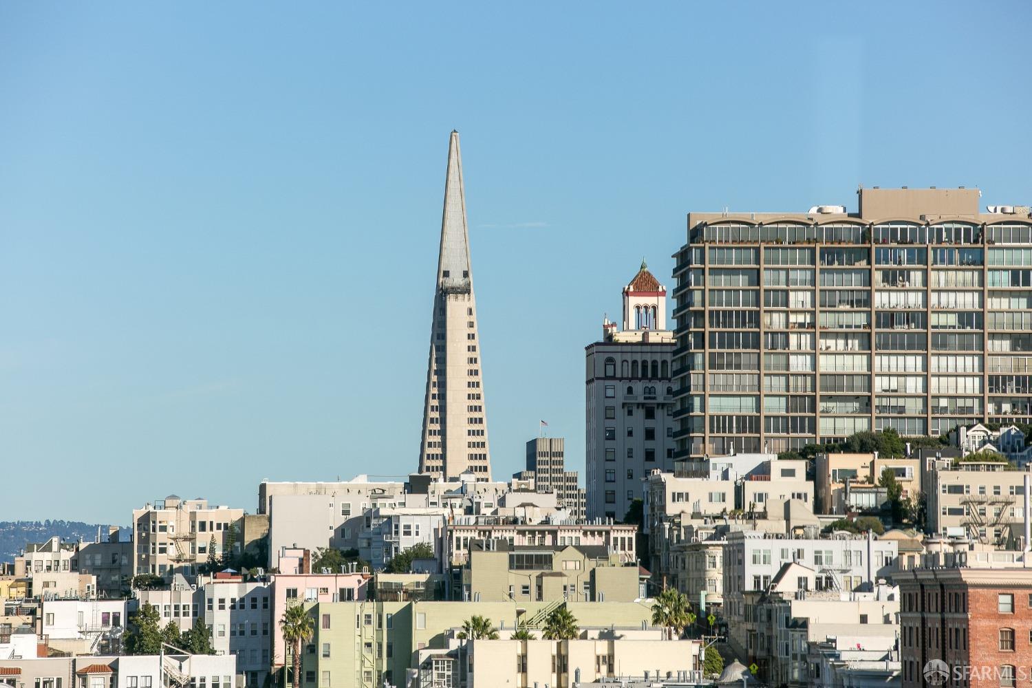 2040 Franklin Street Unit: 607
