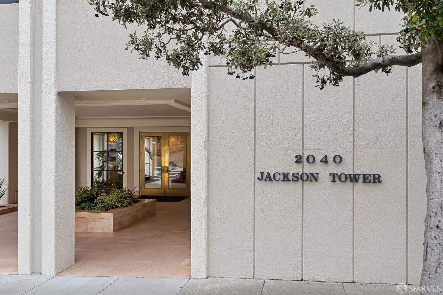 2040 Franklin Street Unit: 607