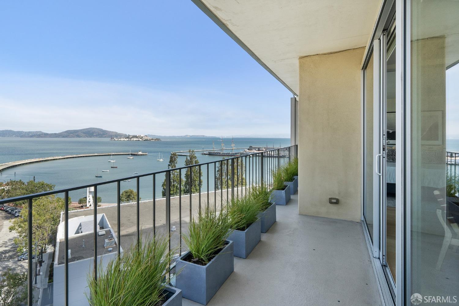 1050 North Point Street Unit: 801