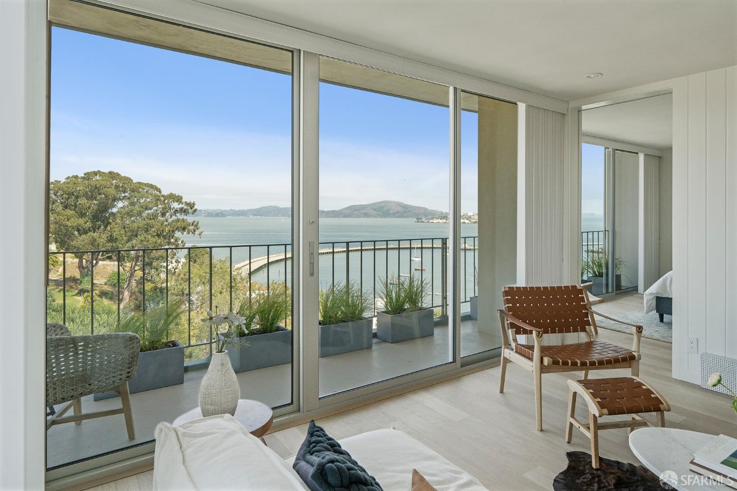 1050 North Point Street Unit: 801