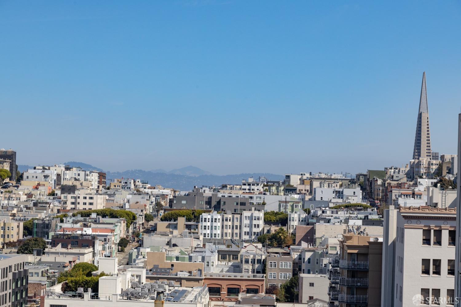 1810 Jackson Street Unit: 5