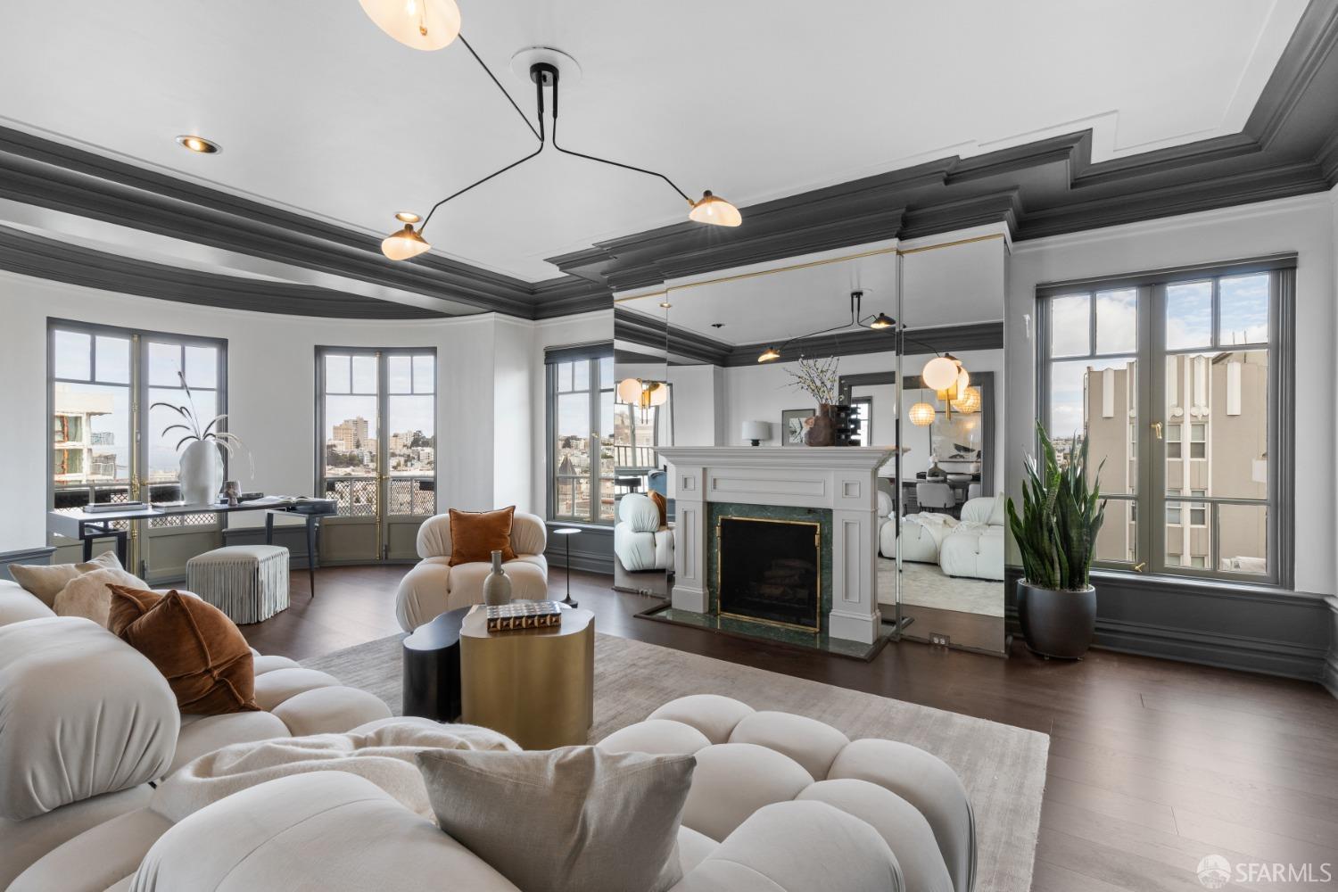 1810 Jackson Street Unit: 5