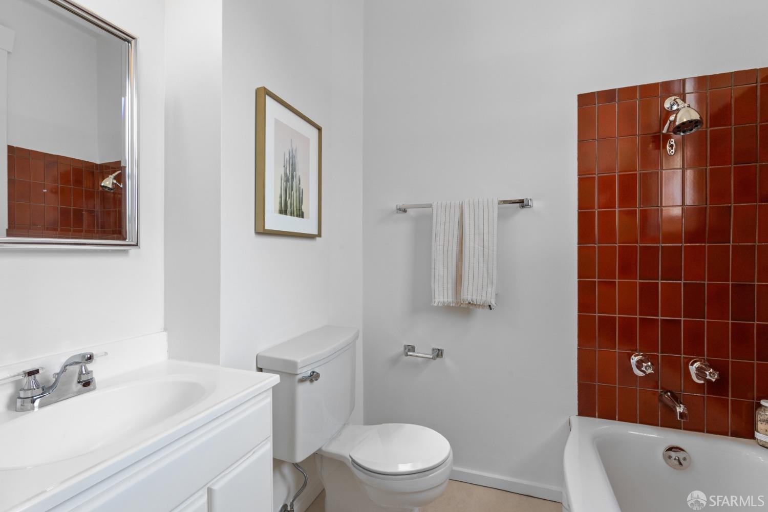 1810 Jackson Street Unit: 5
