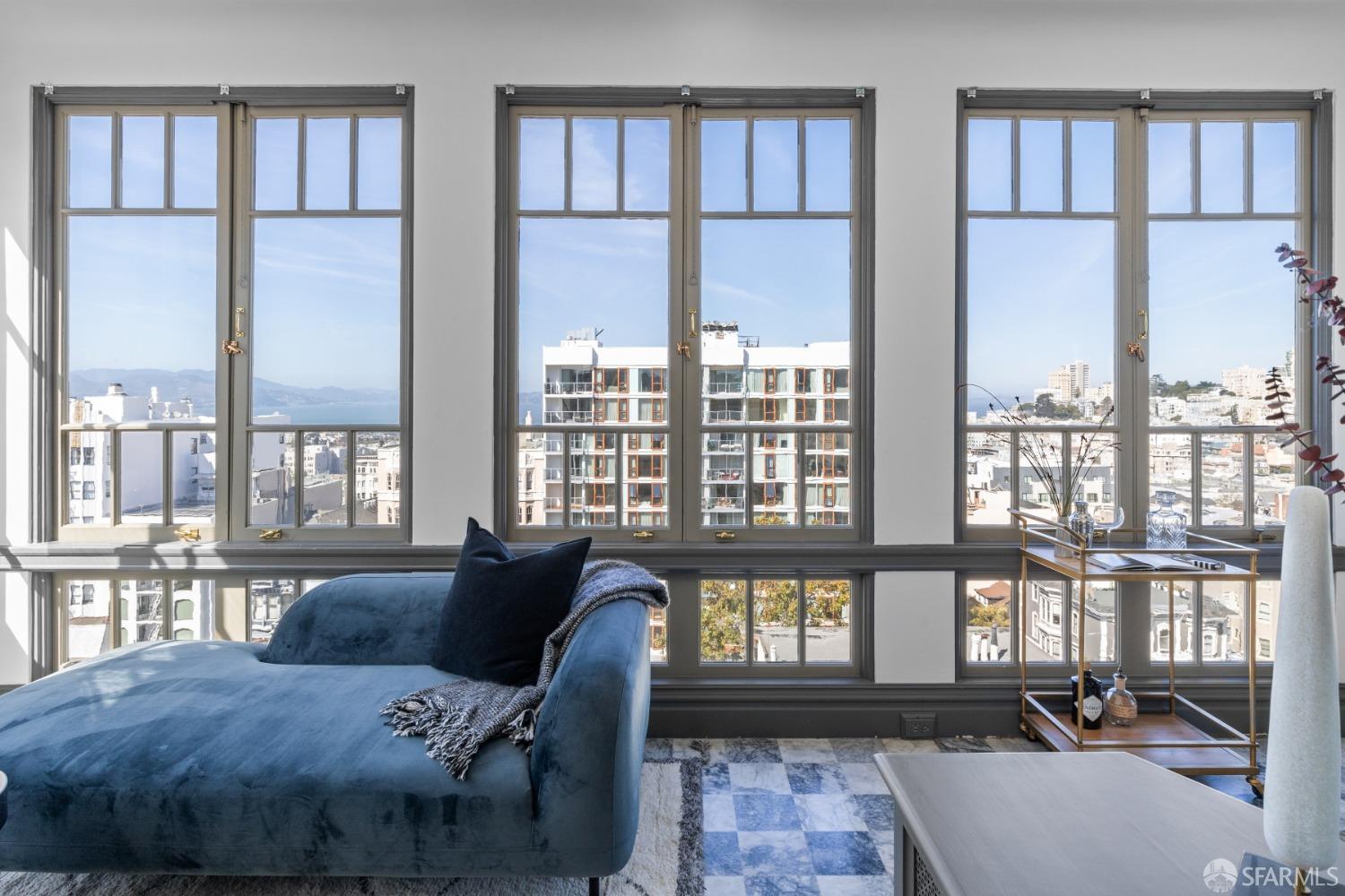 1810 Jackson Street Unit: 5