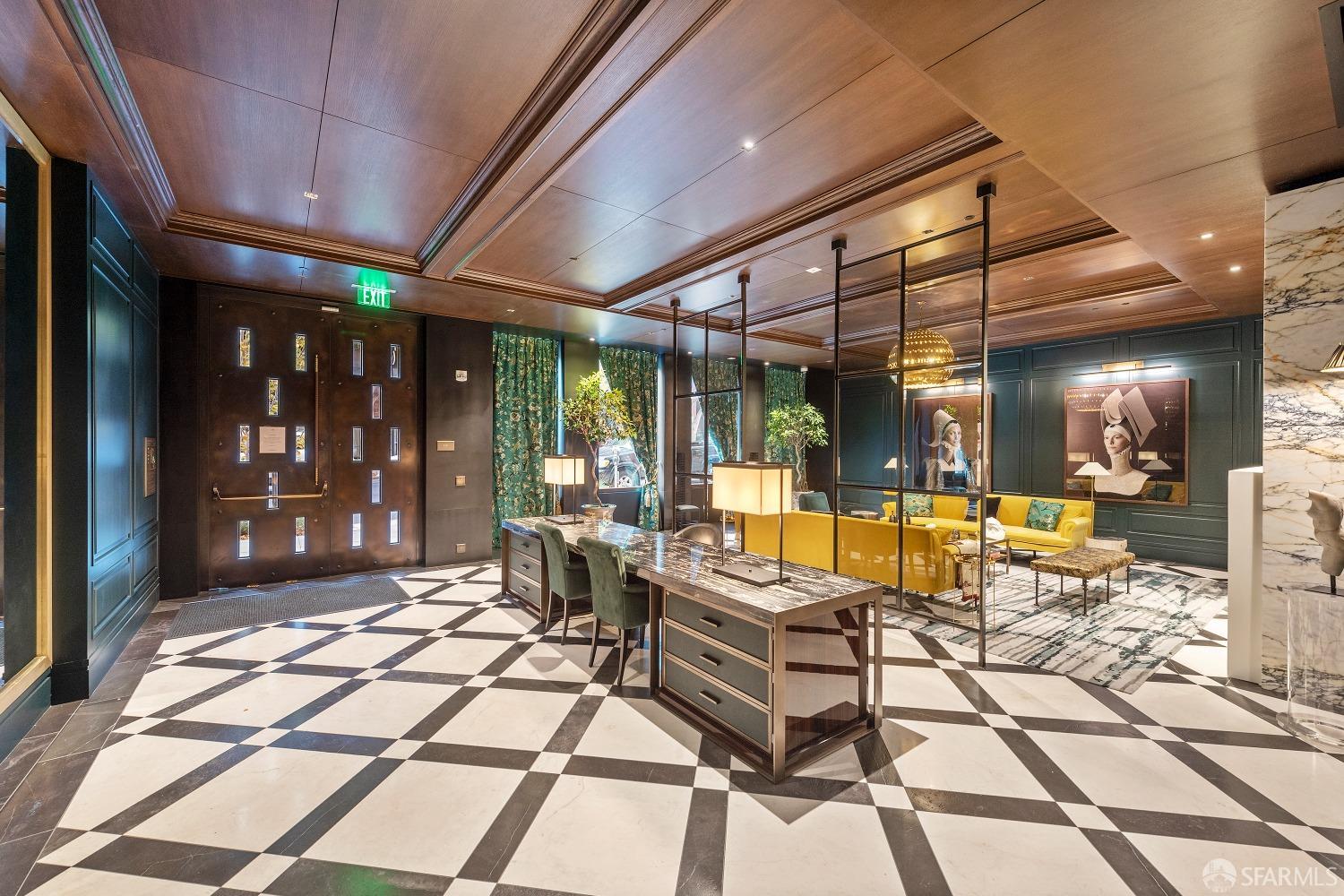 288 Pacific Avenue Unit: PHC