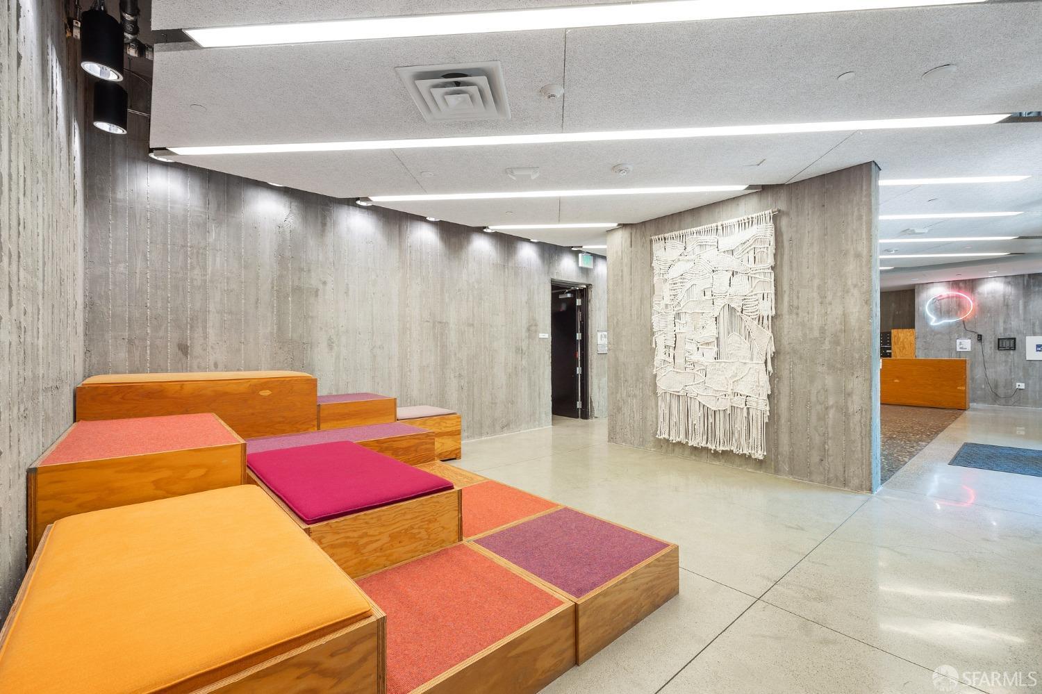 388 Fulton Street Unit: 305