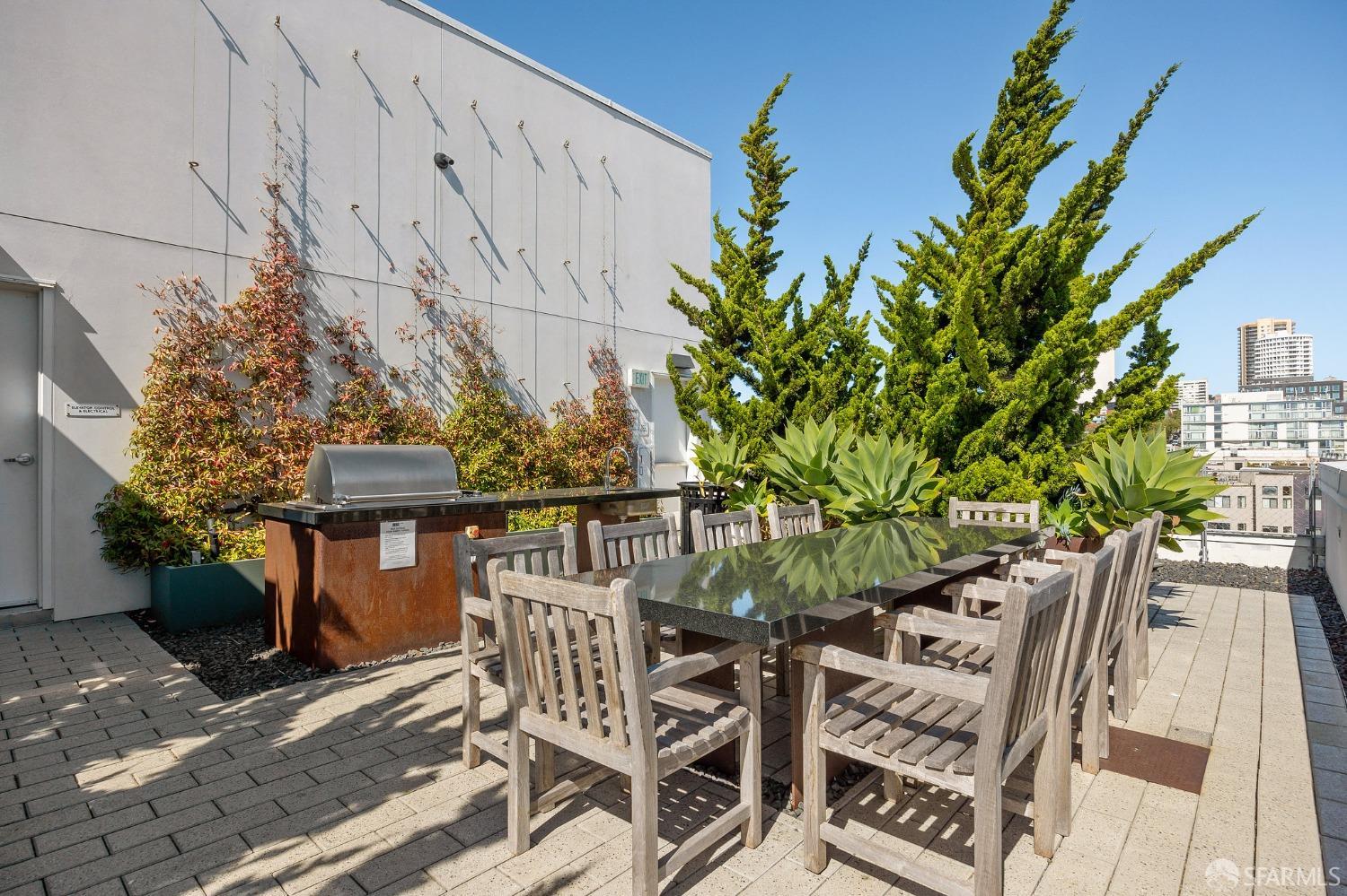 388 Fulton Street Unit: 305