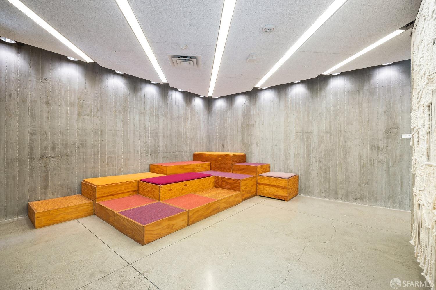388 Fulton Street Unit: 305