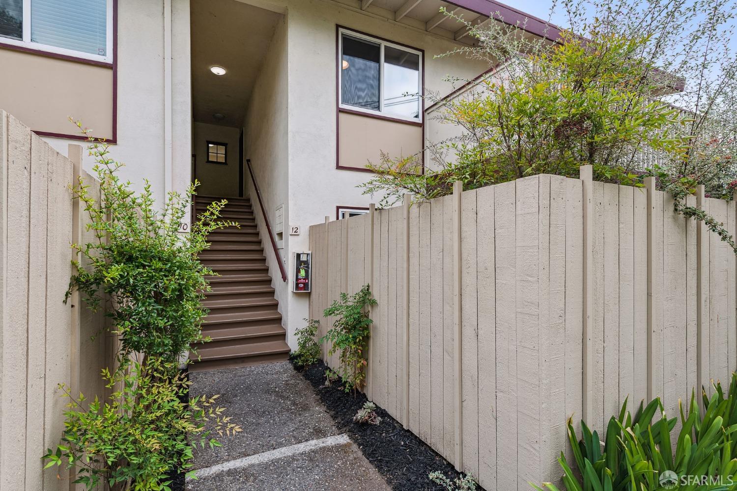 2180 Geary Road Unit: 12