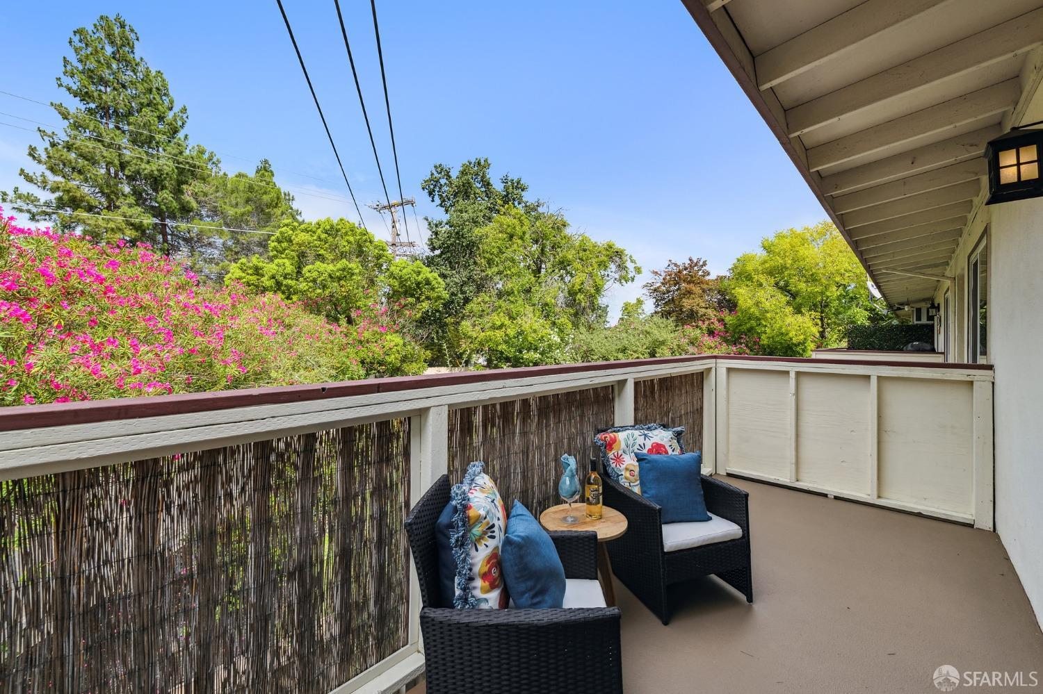2180 Geary Road Unit: 12