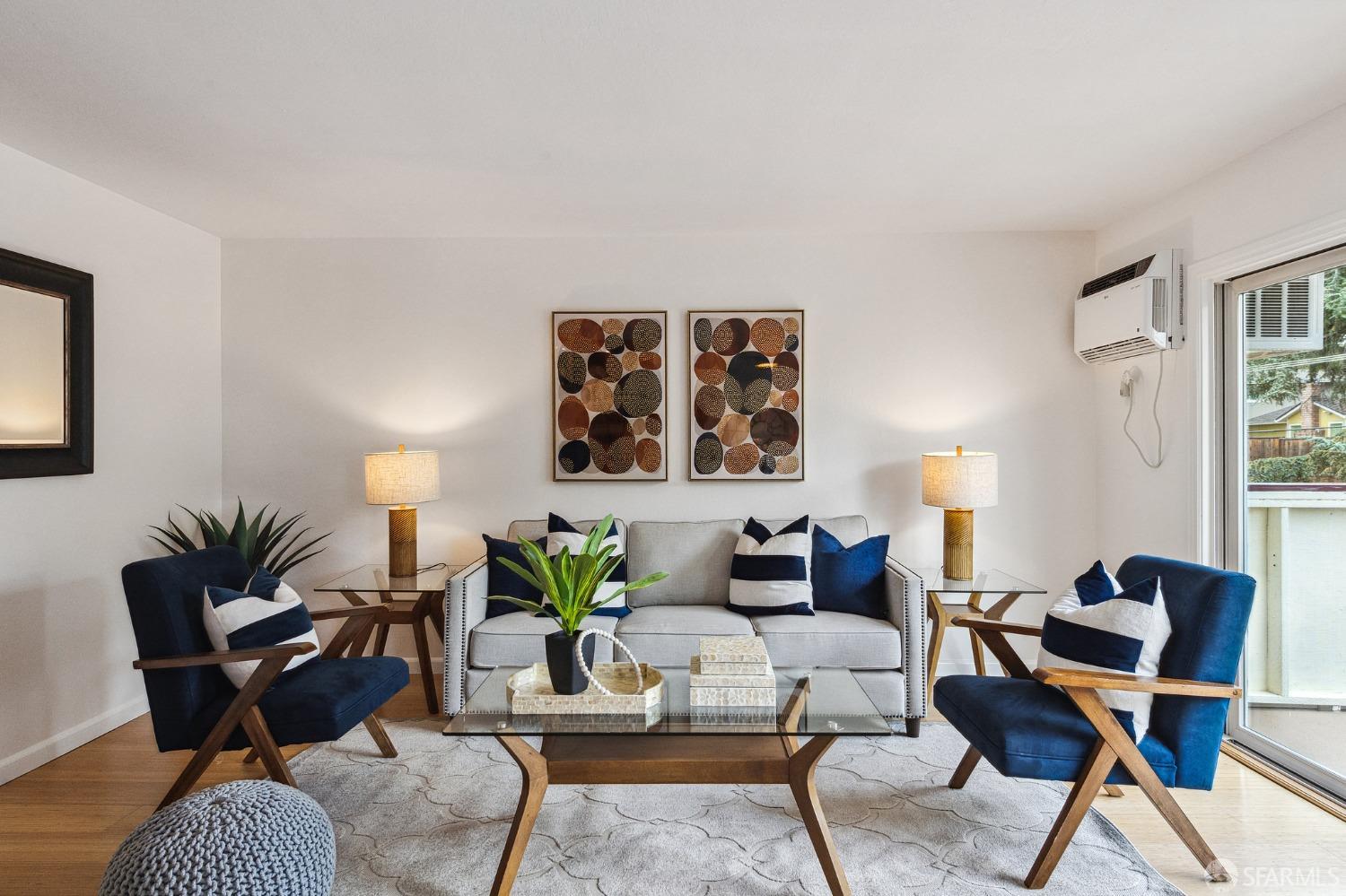 2180 Geary Road Unit: 12