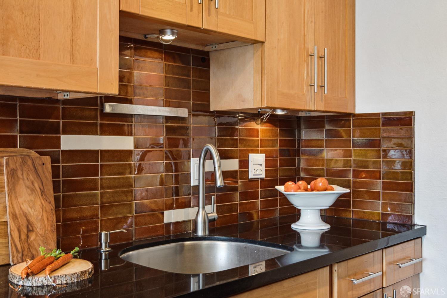 2180 Geary Road Unit: 12