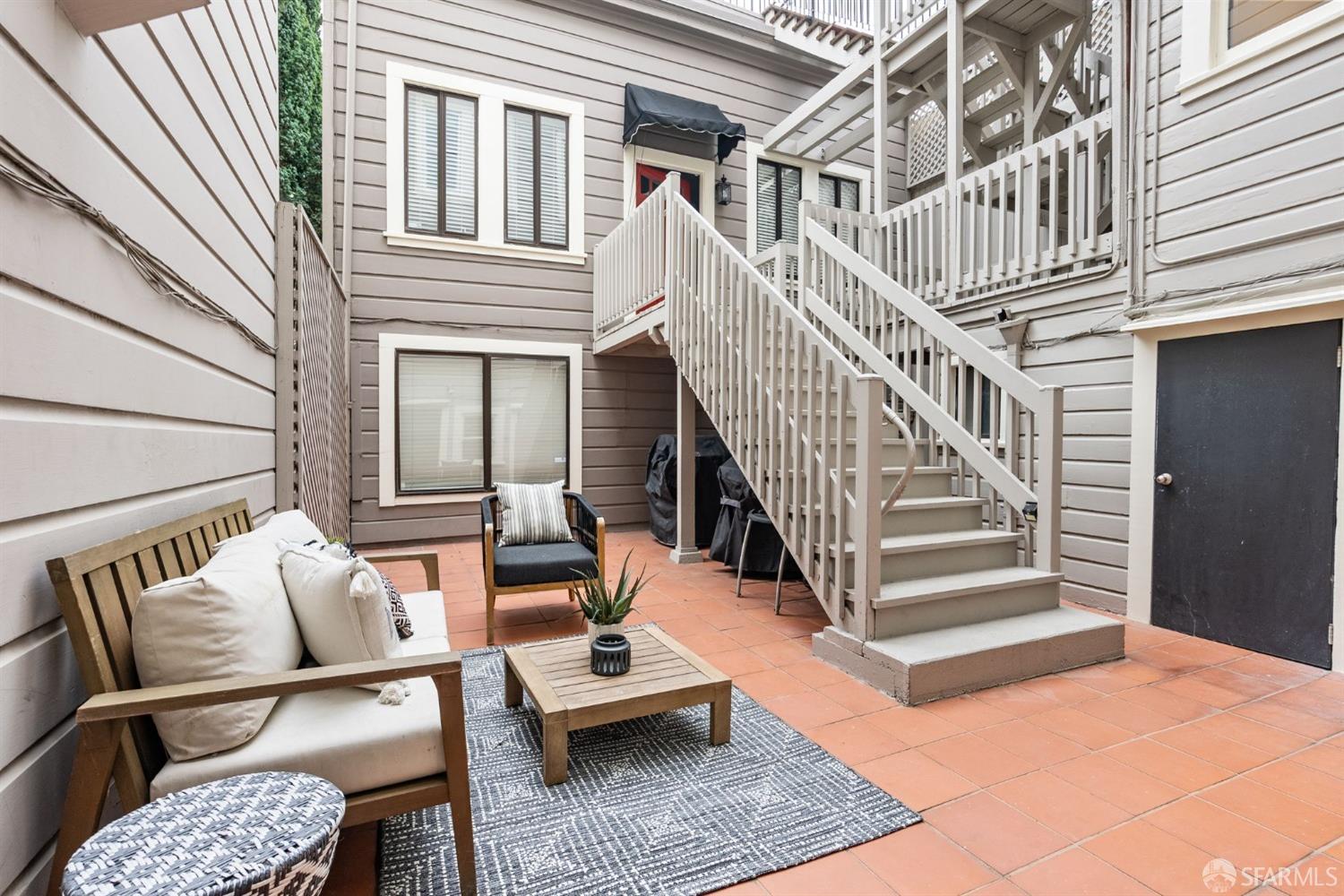 3031 Octavia Street