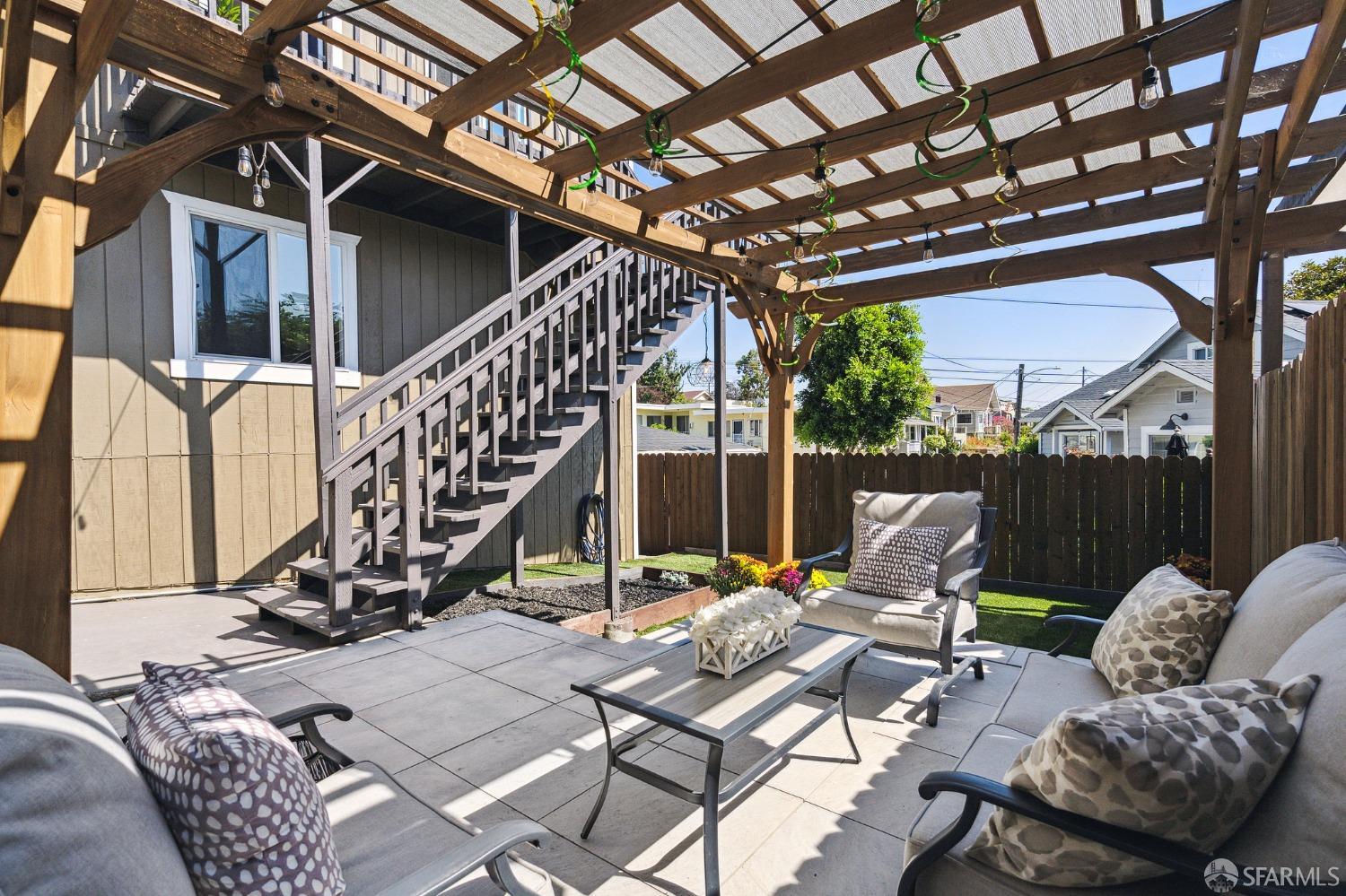 2902 Morcom Avenue