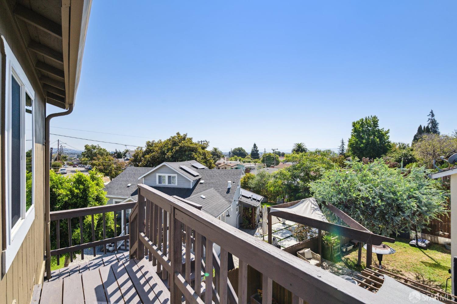 2902 Morcom Avenue