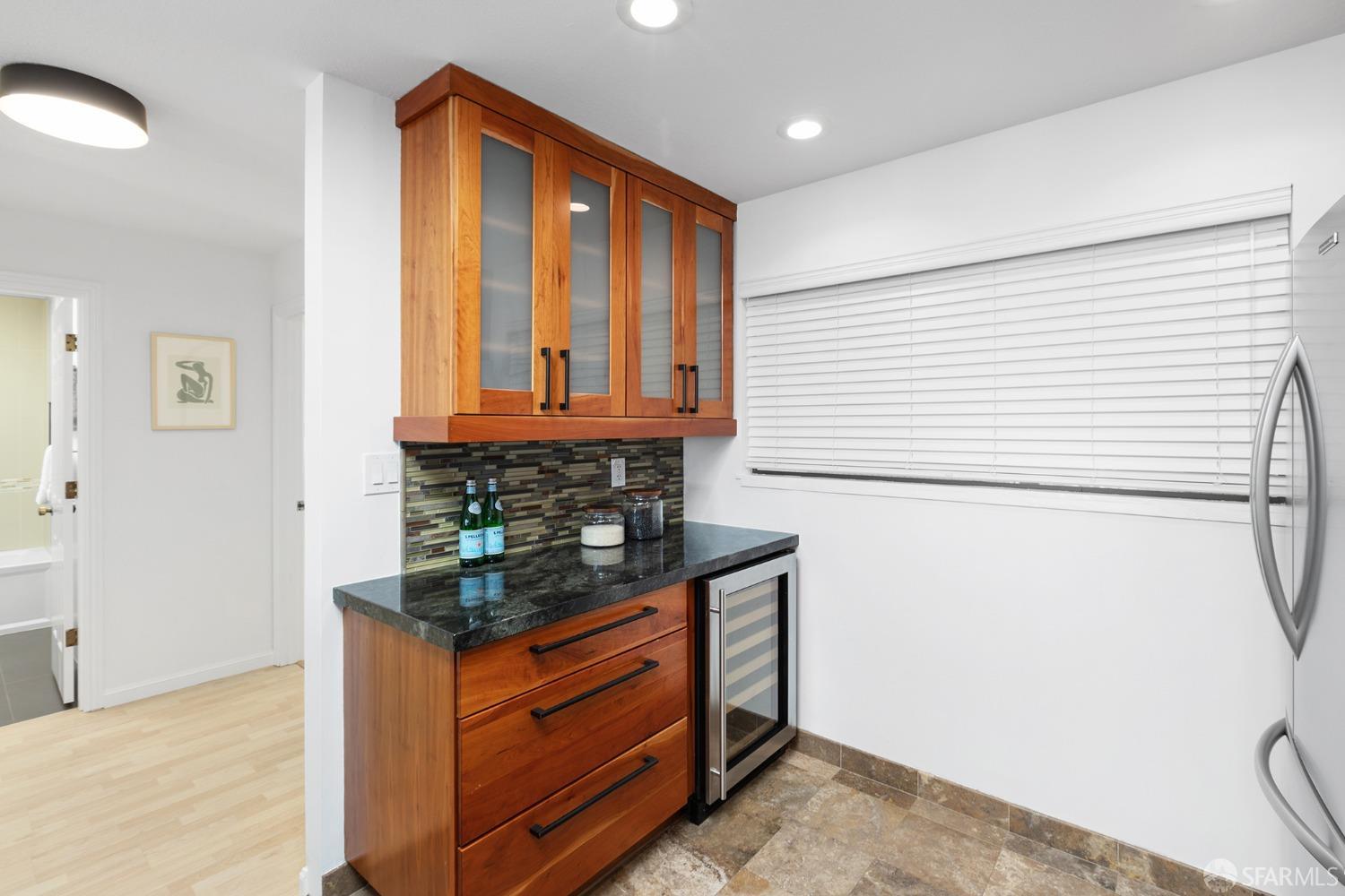 1461 Broadway Unit: 406