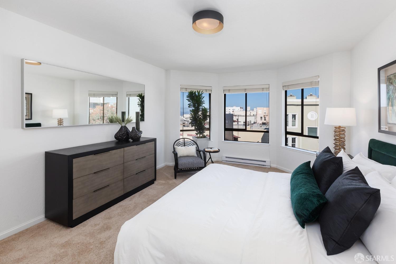 1461 Broadway Unit: 406