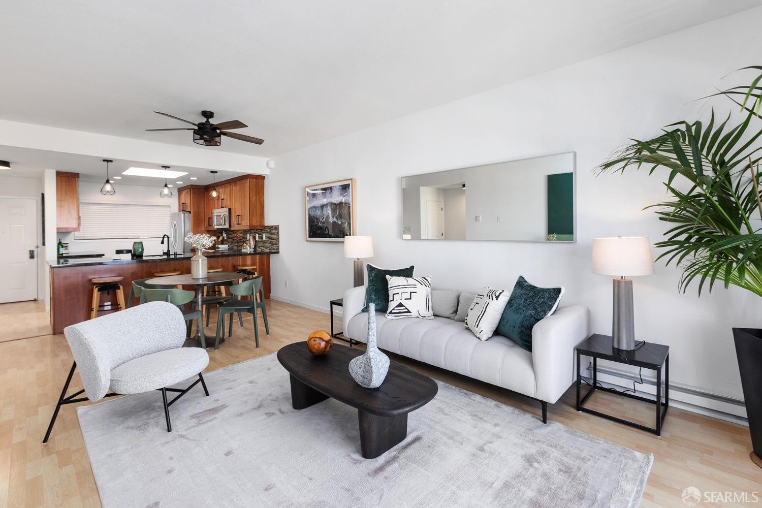 1461 Broadway Unit: 406