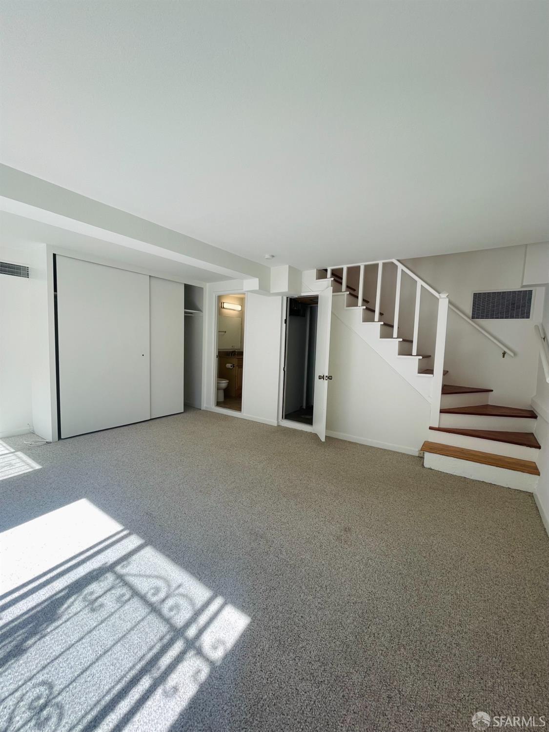 1139 Judah Street
