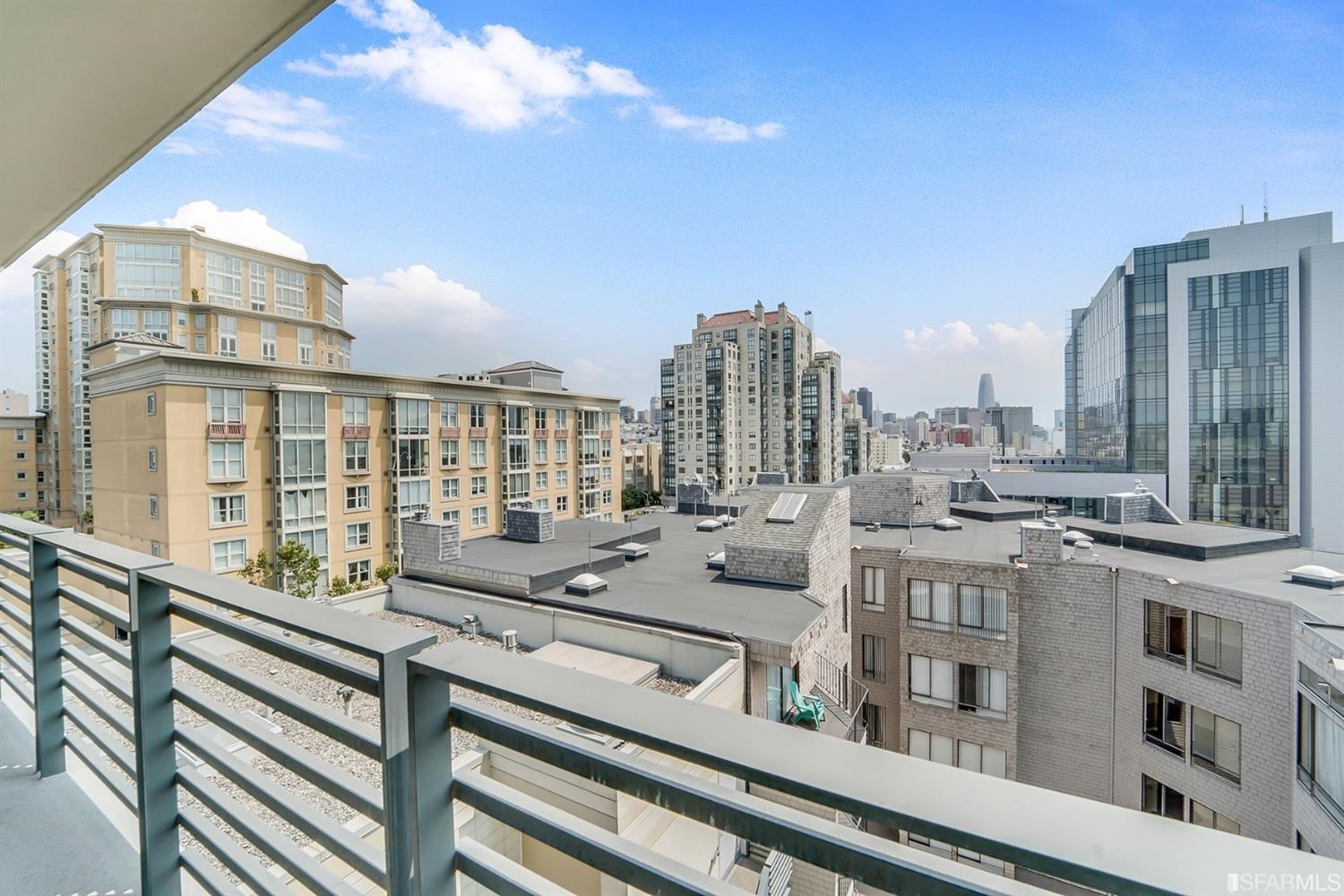 1388 Gough Street Unit: 707