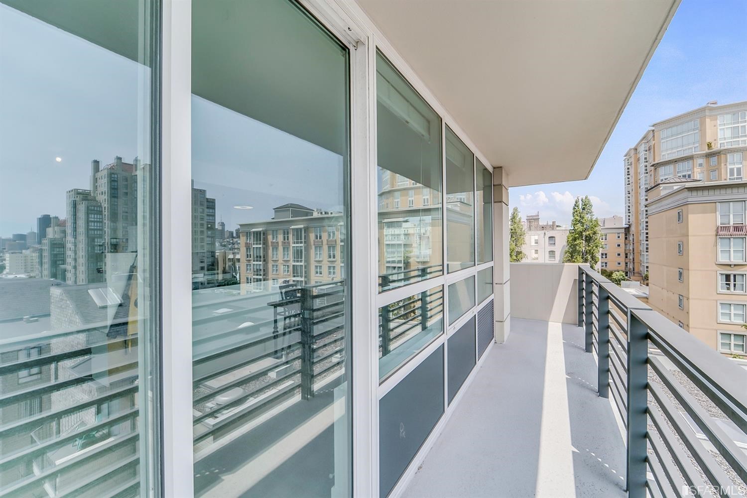 1388 Gough Street Unit: 707