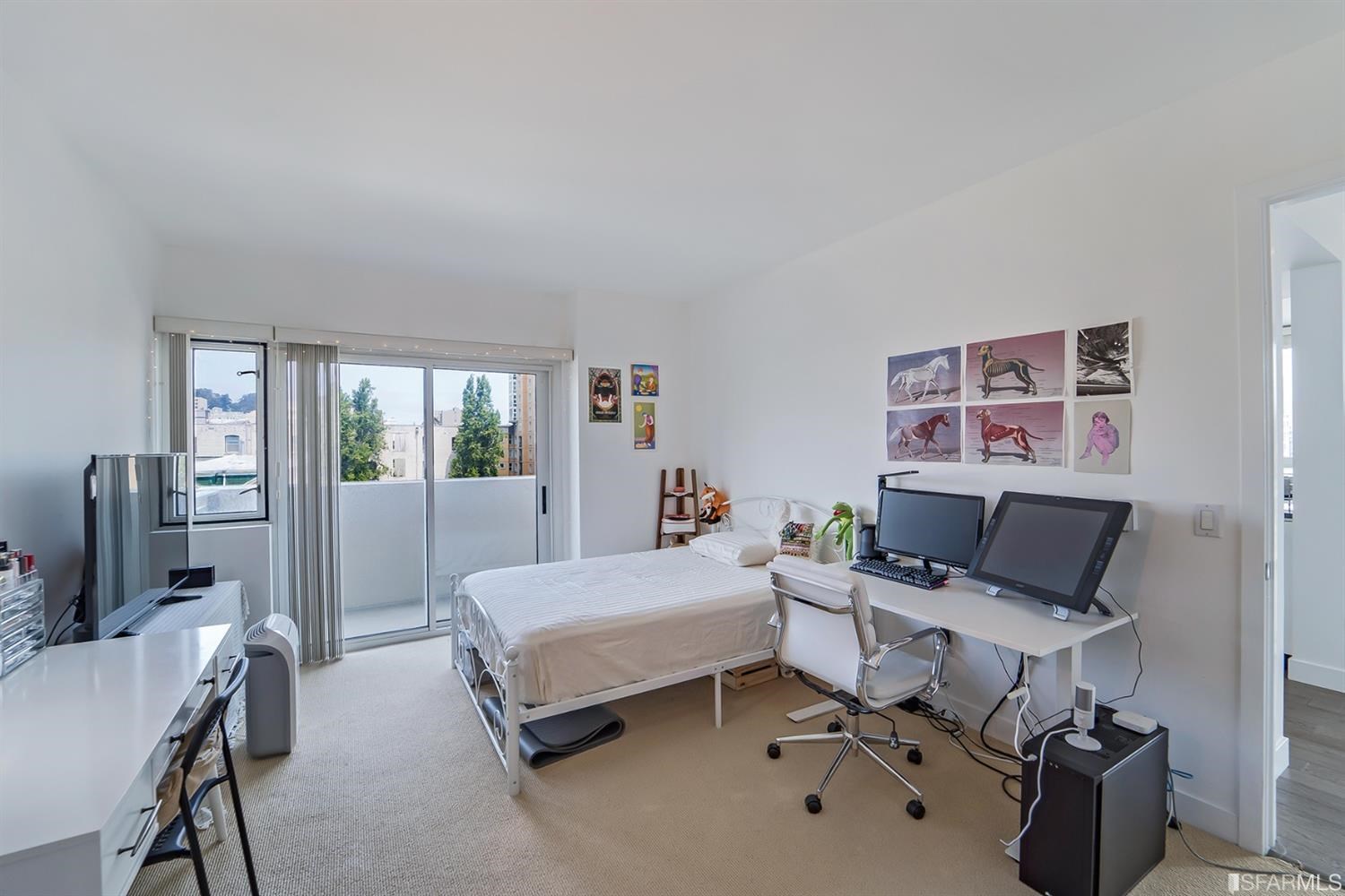 1388 Gough Street Unit: 707