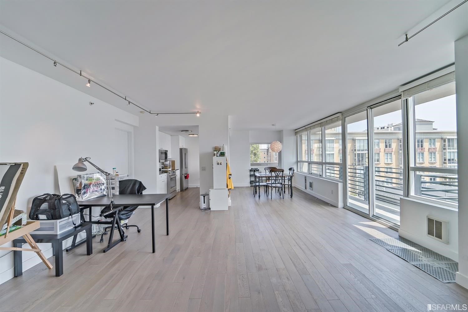 1388 Gough Street Unit: 707