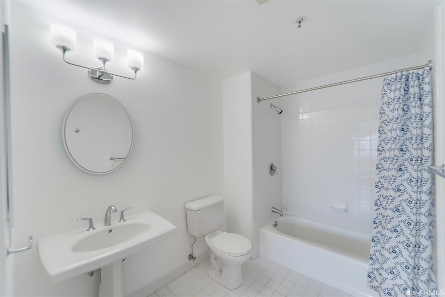 1388 Gough Street Unit: 707